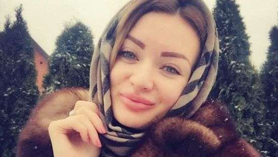 Пострадавшая при взрыве авто в центре Киева пришла в себя