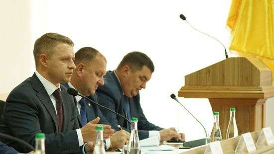 Горган: Нужно собирать внеочередную сессию и срочно решать вопрос финансирования зарплат учителям и врачам