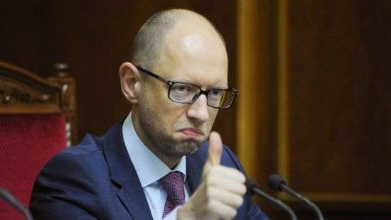 В России следователи решили сделать из Яценюка супергероя