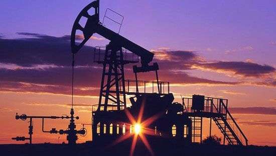 Венесуэла запретила использовать доллары в расчетах за нефть