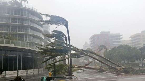 На Карибах из-за урагана «Ирма» эвакуировали 6 украинцев