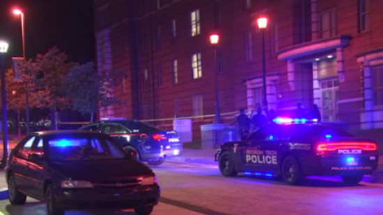 Американские полицейские застрелили студента с ножом в руке
