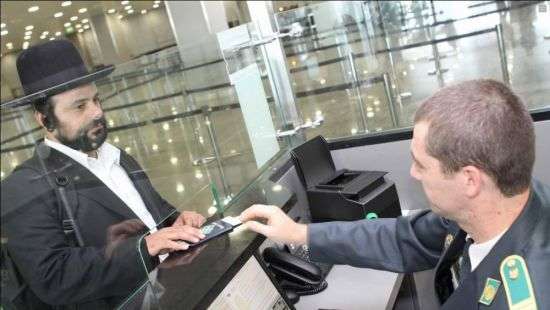 В Украину прибыло 9 чартерних рейсов с хасидами-паломниками