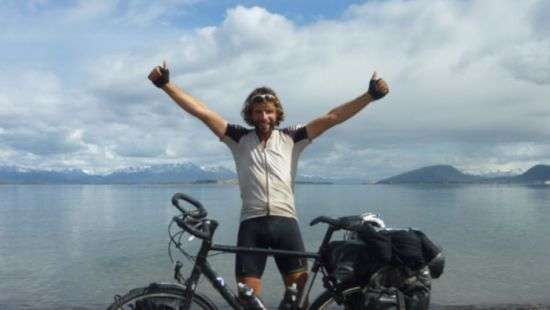 Шотландец установил рекорд, объехав Землю на велосипеде за 79 дней