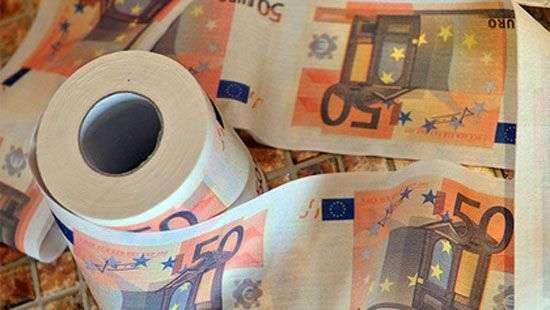 В Швейцарии рассказали, кто спустил в унитаз 100 тысяч евро