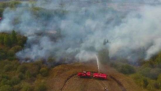 В Черкасской области вторые сутки горят торфяники (ФОТО/ВИДЕО)
