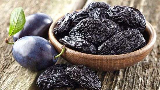 От какого опасного недуга защищает чернослив, выяснили врачи