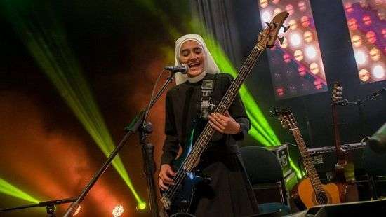 Перуанские монахини основали рок-группу и отправились в мировое турне (ФОТО)