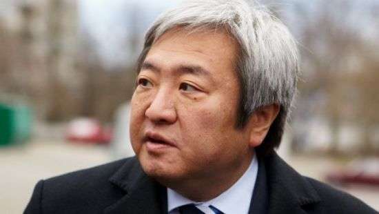 Луценко ищет экс-мэра Запорожья, чтобы вручить ему подозрение