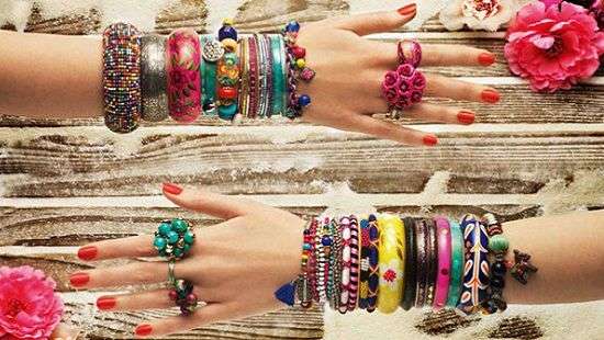 Стилисты назвали аксессуары, которые никогда не выйдут из моды