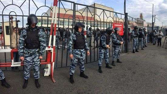 В России произошли стычки полиции с таджикскими мигрантами (ВИДЕО)