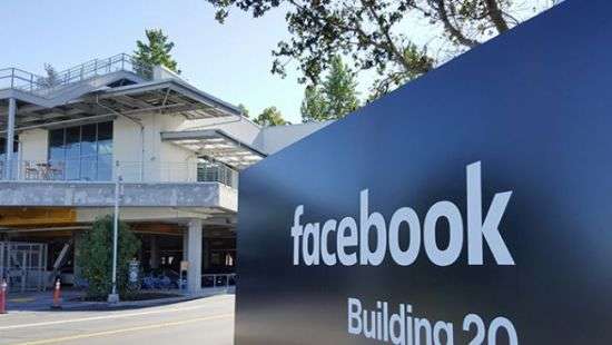 Facebook передаст Конгрессу США сведения о в вмешательстве РФ в выборы