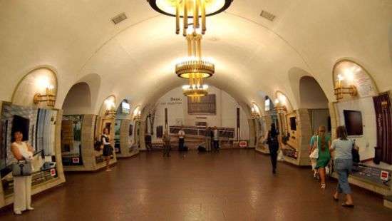 Столичное метро может изменить завтра график работы
