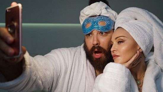 Мадонна выпустила новую линию косметики MDNA (ВИДЕО)