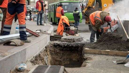 Кличко поручил коммунальщикам проверить состояние ливнестоков в столице
