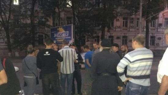 Неизвестные напали на Свято-Пантелеймоновский монастырь УПЦ