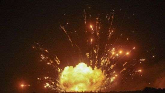 Взрывы на складах боеприпасов: кому выгодно