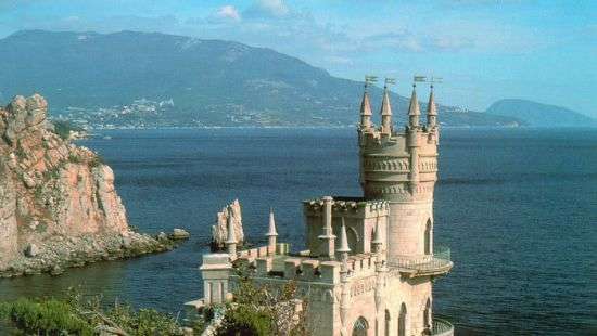 В Крыму упал турпоток