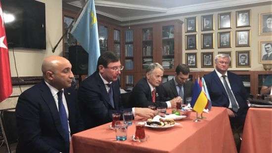 Украина пожаловалась Турции на заходящие в крымские порты суда