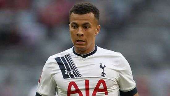 Полузащитник «Тоттенхэма» дисквалифицирован за неприличный жест