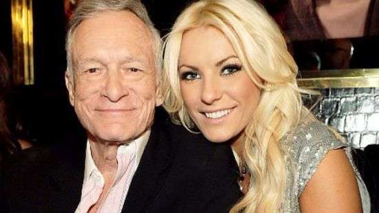 Вдова основателя Playboy впервые публично высказалась о смерти мужа