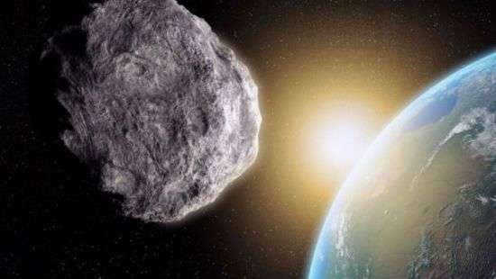 Между Землей и Луной пронесся астероид как два автобуса (видео)