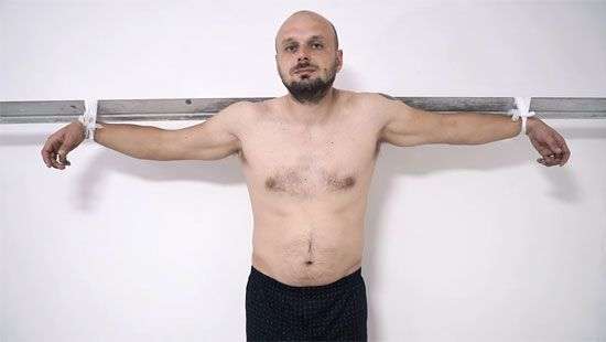 Те самые трусики: в сети забавно высмеяли пропаганду насчет «распятого мальчика» (ВИДЕО)