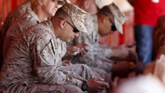 Русские хакеры осуществили массированную атаку на смартфоны натовцев