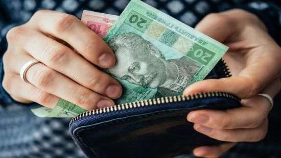 Денег нет: кто виноват и что делать?