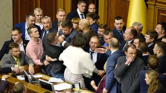 Порошенко вечером встретился с послами США, Франции и Германии