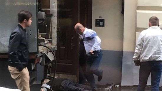 В Москве киллер расстрелял бизнесмена и уехал на велосипеде (видео)