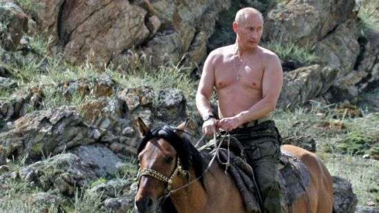 Британские дизайнеры презентовали куртку «Путин» – ФОТО