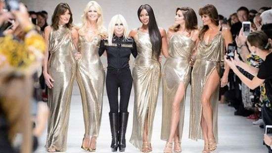 В продаже появятся архивные коллекции итальянского модельера Versace