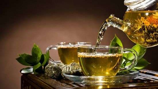 Специалисты назвали напиток, который тормозит развитие болезни Альцгеймера