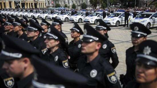 Порядок на улицах в выходные дни обеспечат около 13 тысяч правоохранителей