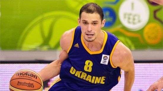 Клуб НБА передаст права на украинца «Кливленд Кавальерс»