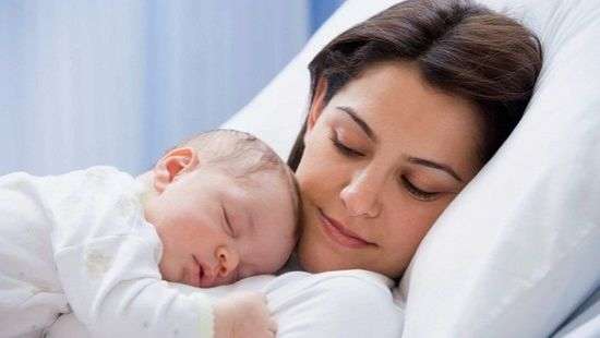 Медики начали делать кесарево сечение без швов