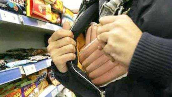 За год украинцы обнесли розничные магазины на миллиард