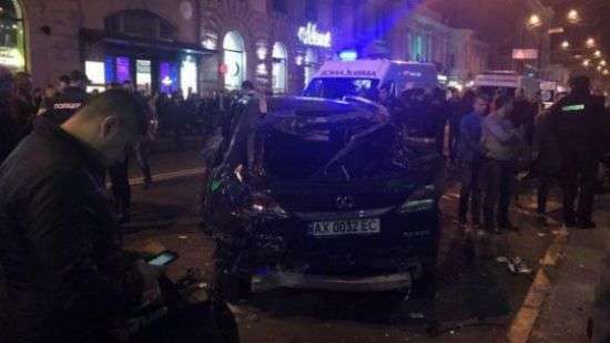 Семьям погибших и пострадавших в ДТП в Харькове выплатят по 20 тысяч гривен