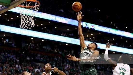 НБА. «Бостон» проиграл «Милуоки» дома, «Портленд» сокрушительно обыграл «Финикс»