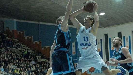 «Политехник» и «Днепр» выиграли матчи Суперлиги