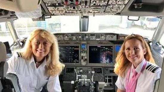 В США авиакомпания совершила первый рейс с женским экипажем
