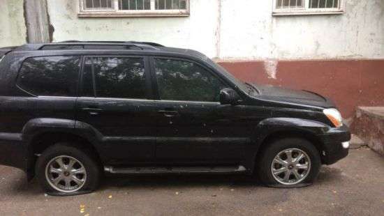 В Запорожье рано утром пытались взорвать «Лексус»