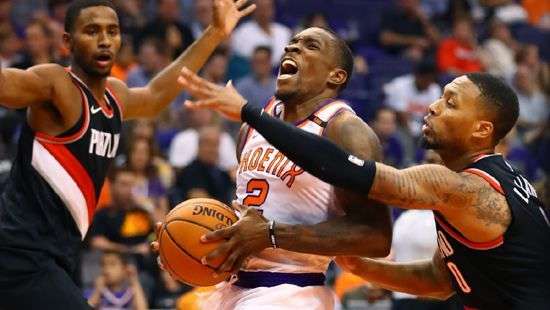 «Финикс» украинца проиграл «Лейкерс»