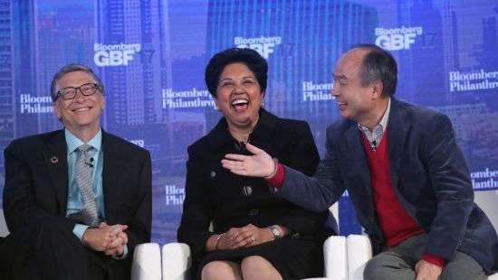 SoftBank может вложить почти $900 миллиардов в технологии