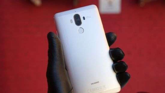 Huawei близка к превосходству над Apple