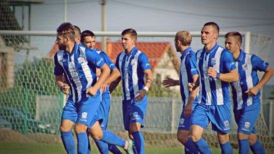 Футбольный клуб стал чемпионом из-за заробитчан