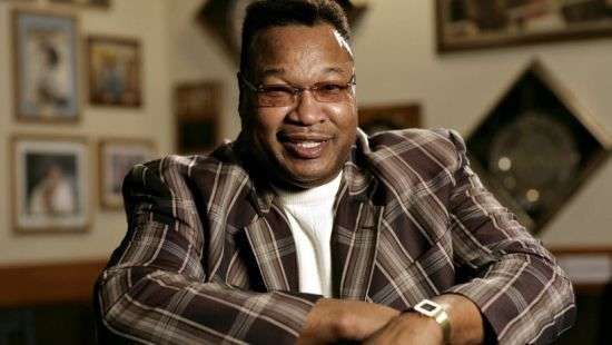 Холмс: Джошуа справился бы даже с топовым Майком Тайсоном