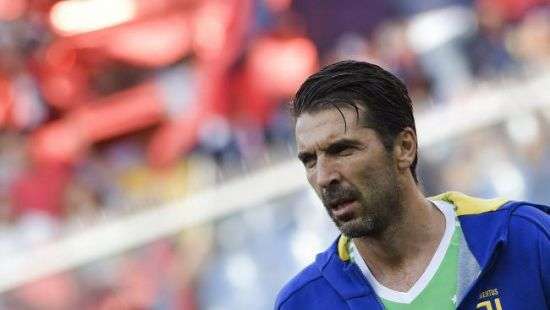 Легендарный вратарь собирается завершить карьеру