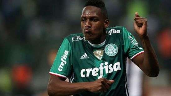 «Барселона» нуждается в двух центральных защитниках